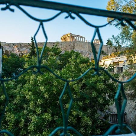 Acropolis Slow Living Apt Under The Parthenon Athena Bagian luar foto