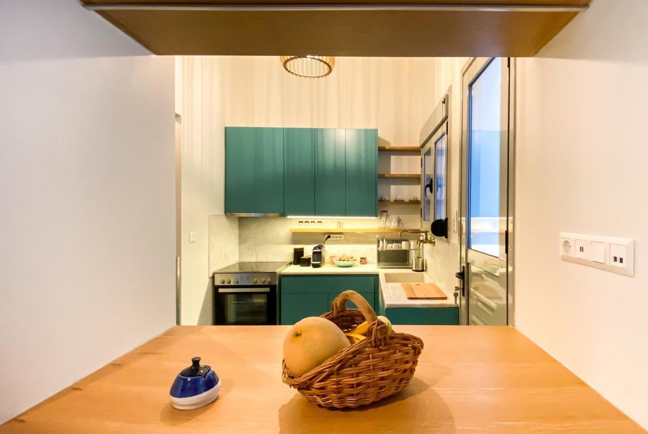 Acropolis Slow Living Apt Under The Parthenon Athena Bagian luar foto