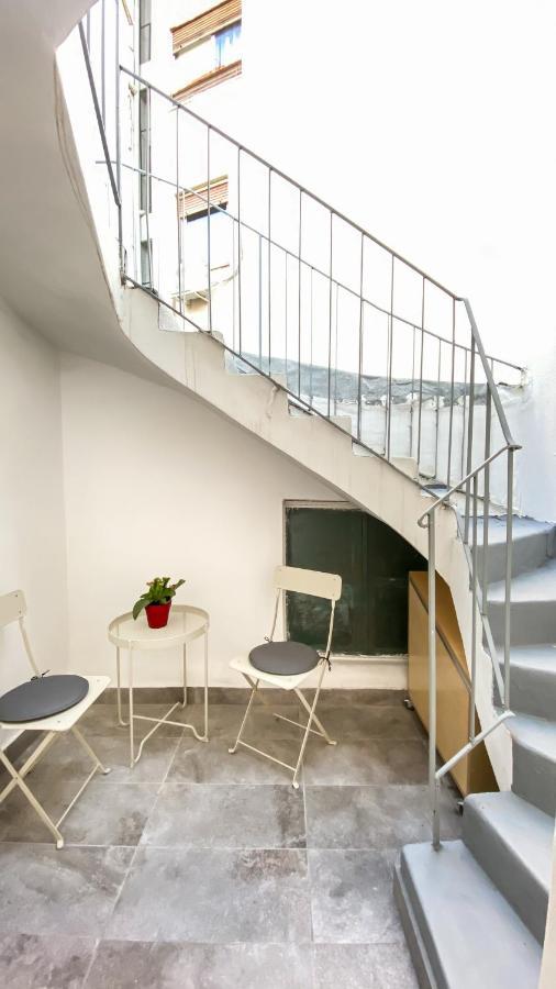 Acropolis Slow Living Apt Under The Parthenon Athena Bagian luar foto