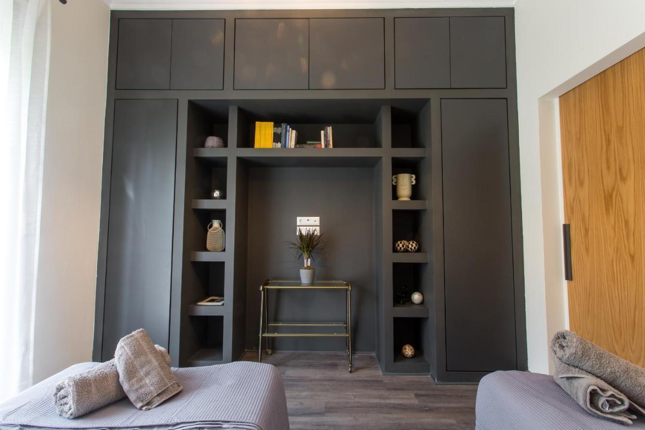 Acropolis Slow Living Apt Under The Parthenon Athena Bagian luar foto