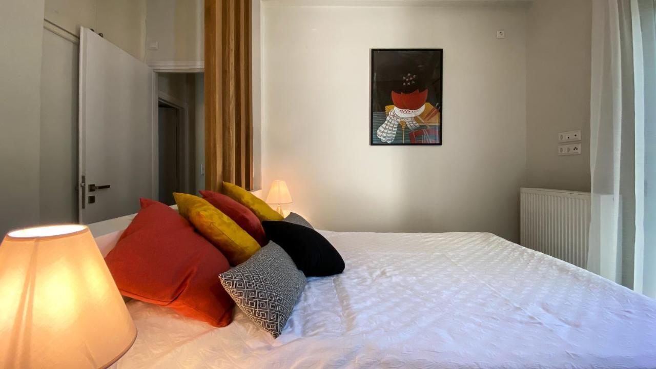 Acropolis Slow Living Apt Under The Parthenon Athena Bagian luar foto