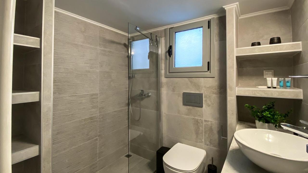 Acropolis Slow Living Apt Under The Parthenon Athena Bagian luar foto